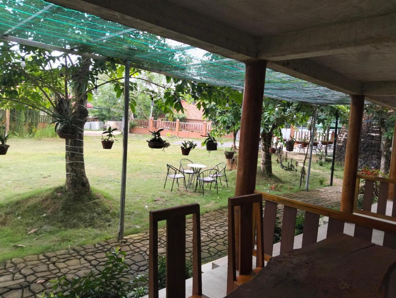 Lava Rock Viet Nam Lodge Anhfly Resort Nam Каттьєн Екстер'єр фото