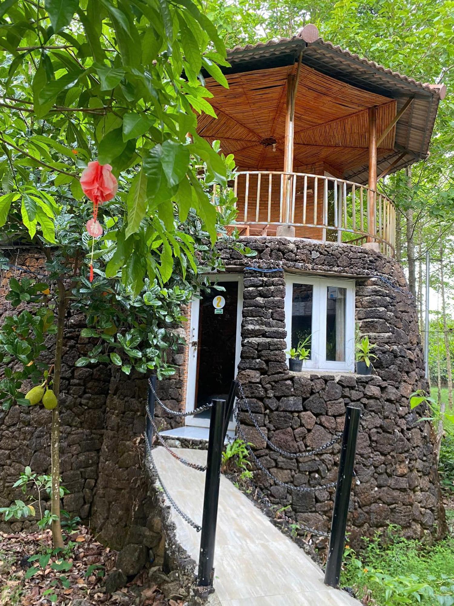 Lava Rock Viet Nam Lodge Anhfly Resort Nam Каттьєн Екстер'єр фото